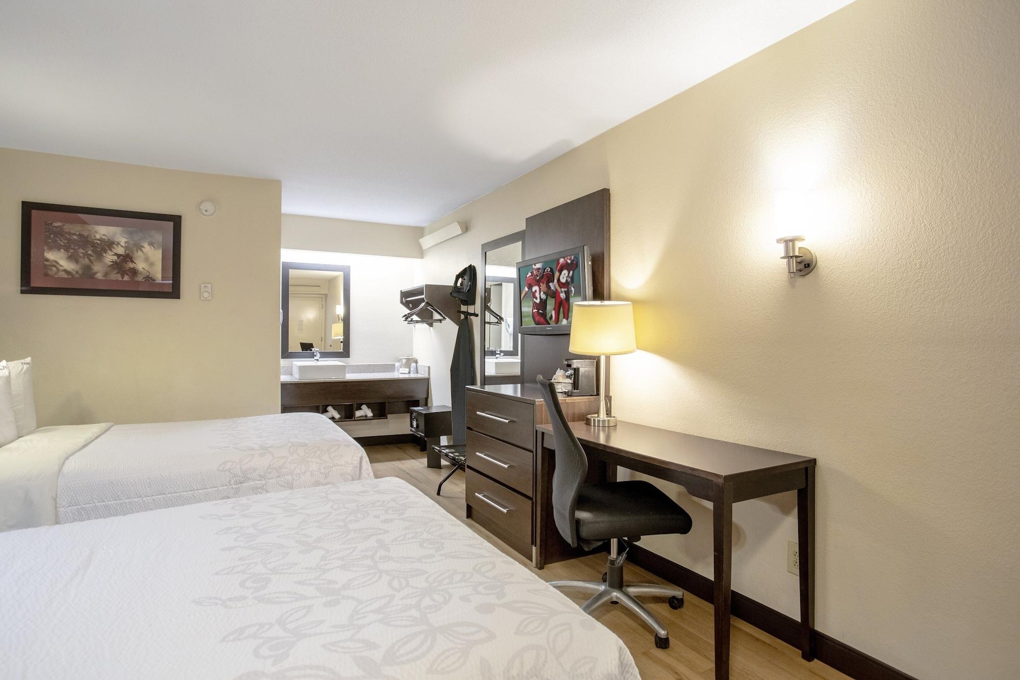 Red Roof Inn Plus+ St. Louis - Forest Park / Hampton Ave. Exterior foto