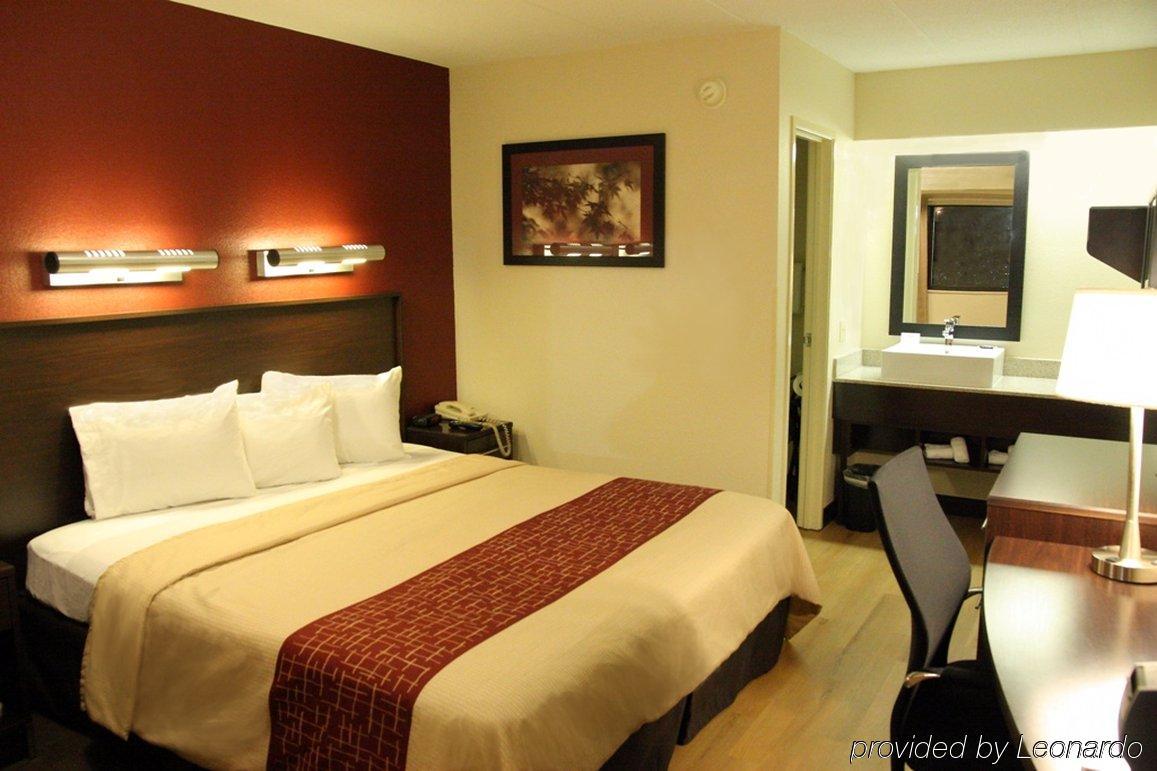 Red Roof Inn Plus+ St. Louis - Forest Park / Hampton Ave. Habitación foto