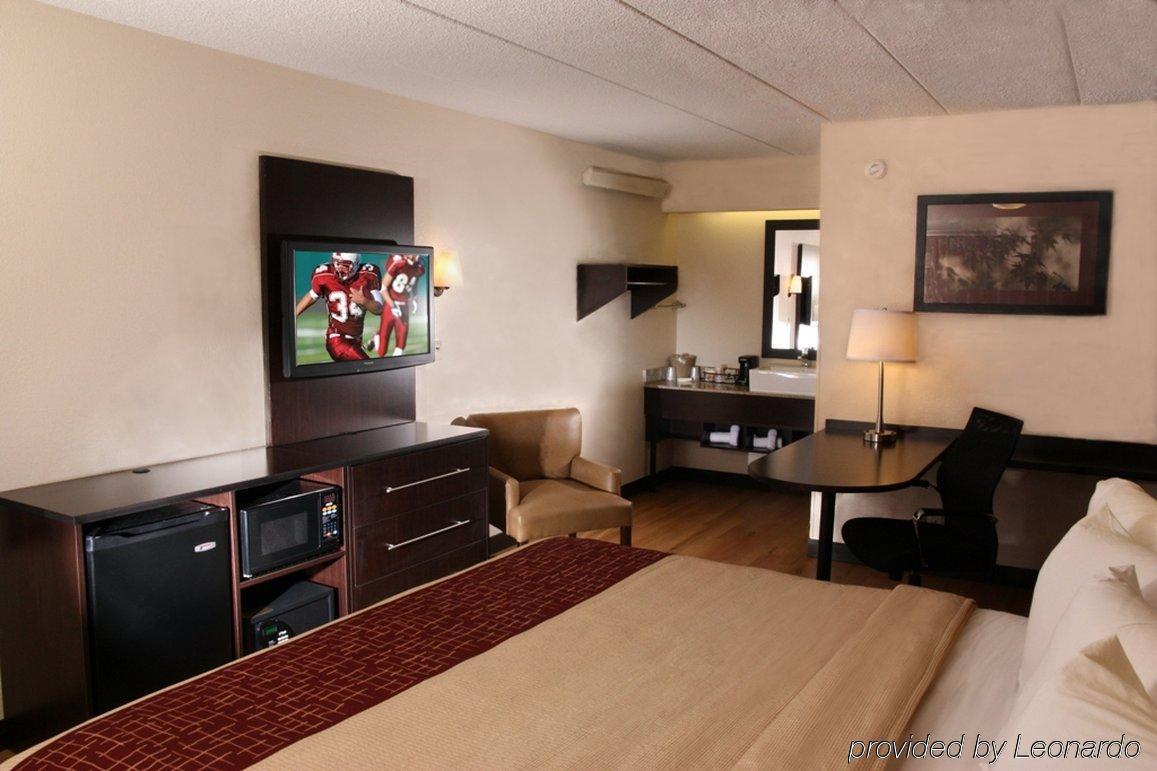Red Roof Inn Plus+ St. Louis - Forest Park / Hampton Ave. Habitación foto